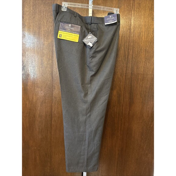 New Stafford Travel Classic Fit Men’s 44x30 Pants Super Crease Charcoal Gray - Picture 1 of 9